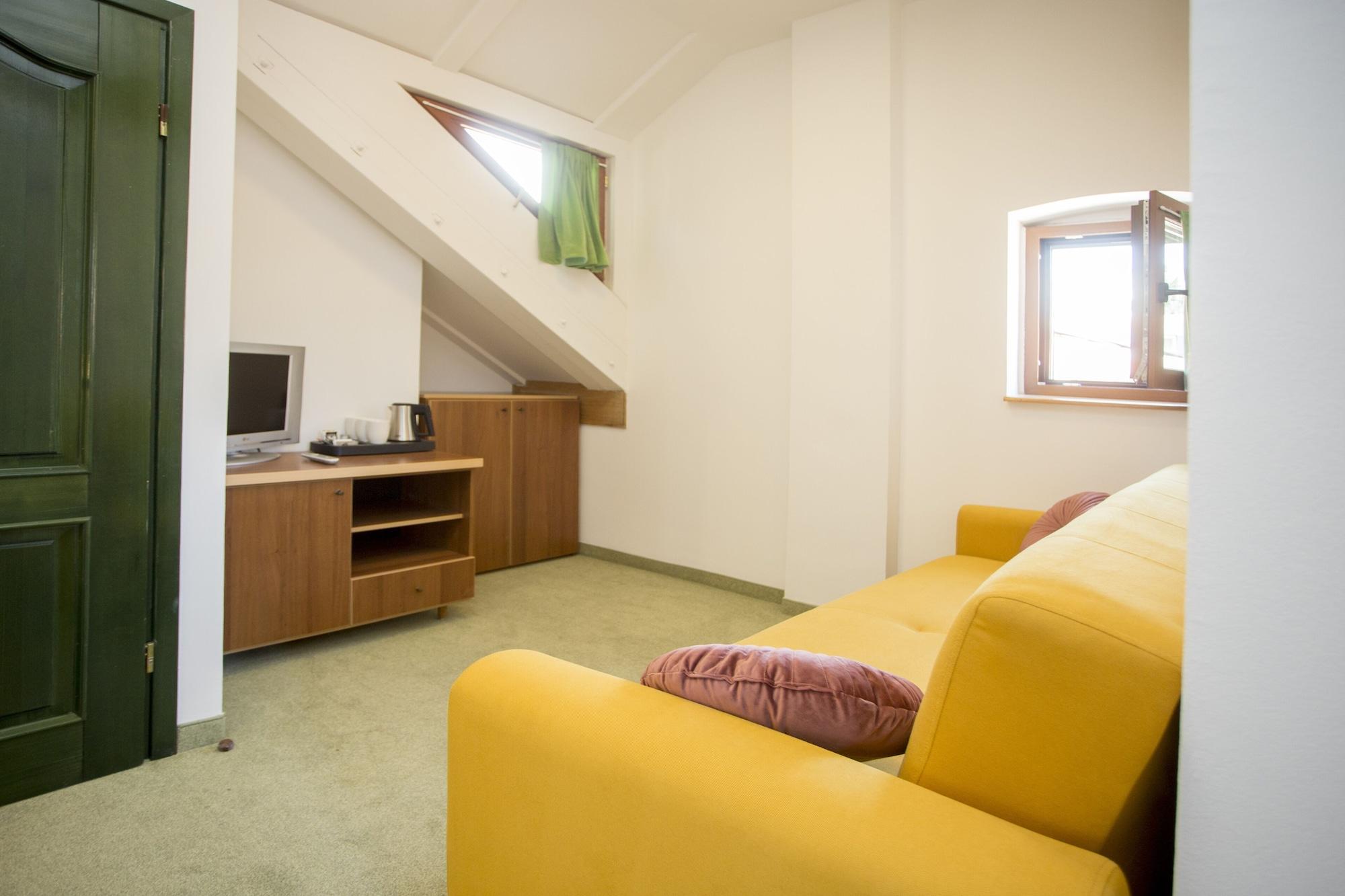 Hotel Diana 3*