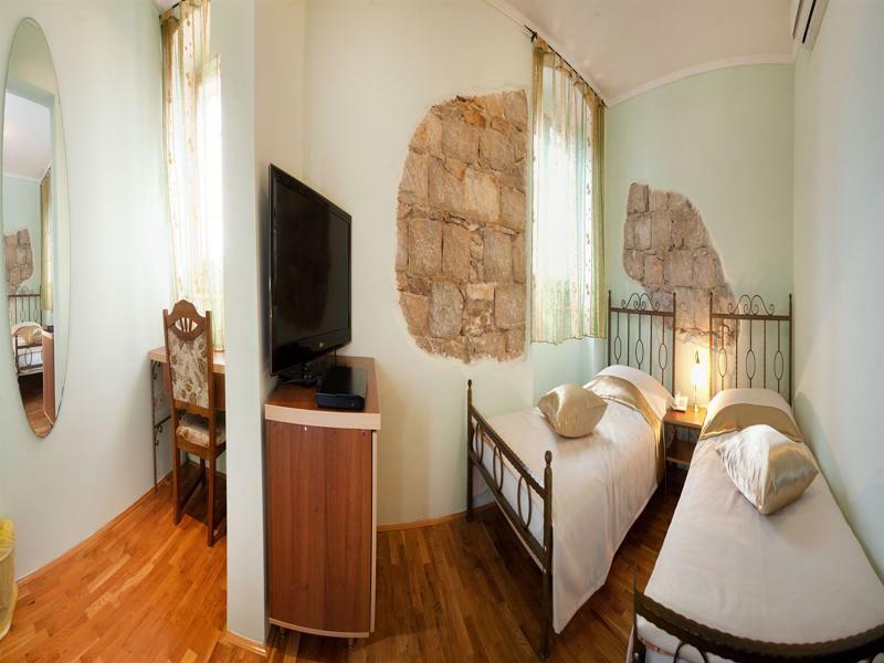 Diana Hotel