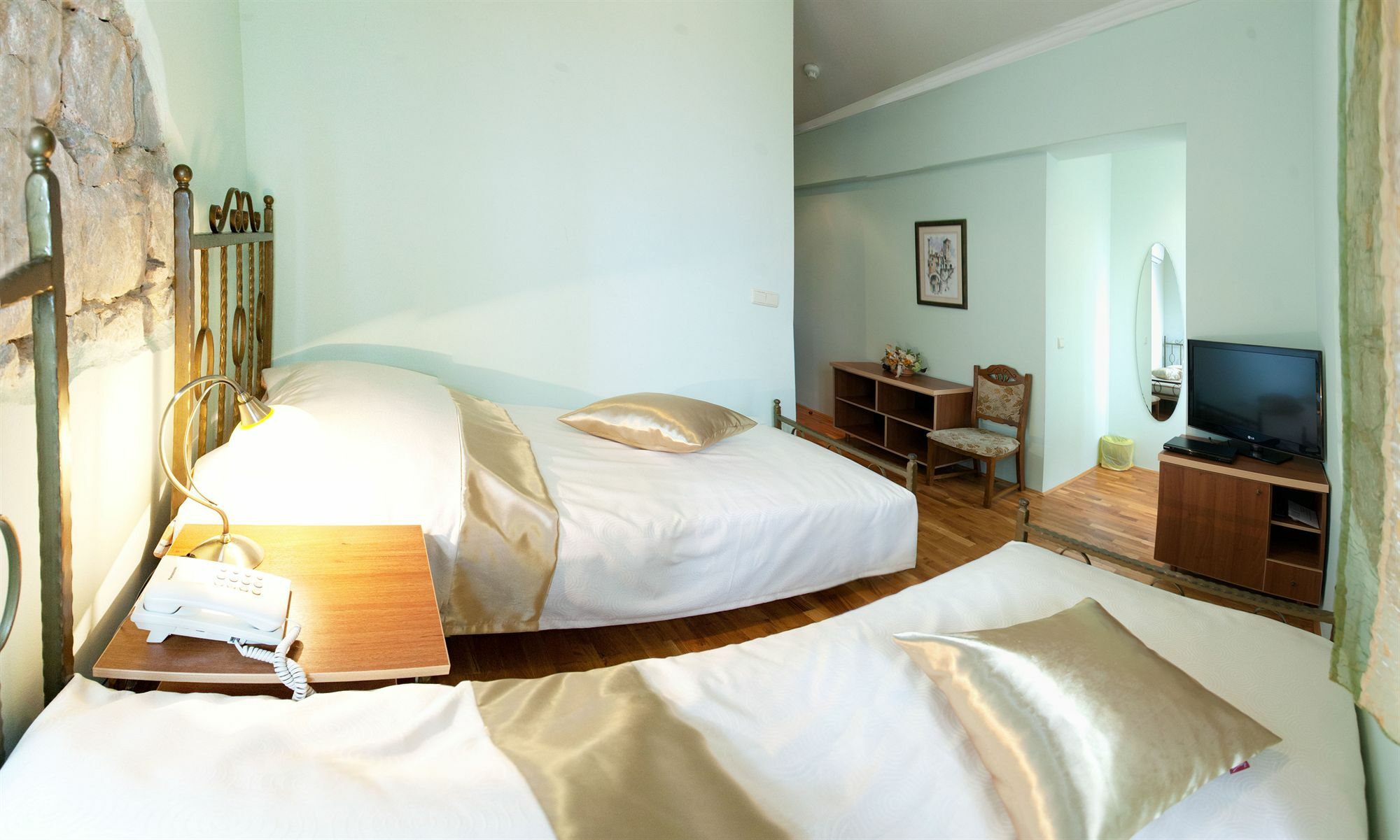 Diana Hotel