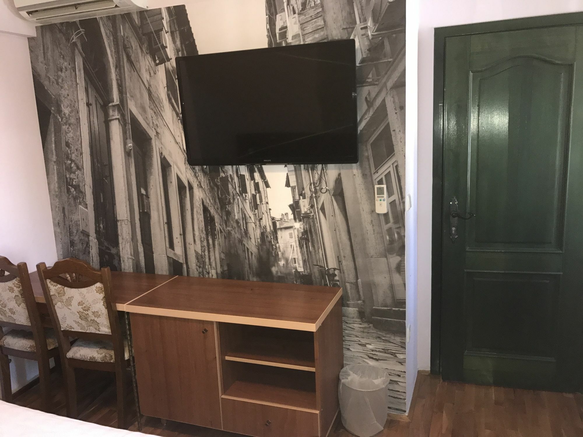 Hotel Diana